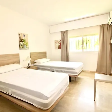 Apartment Avenida Del Carmen Apartman